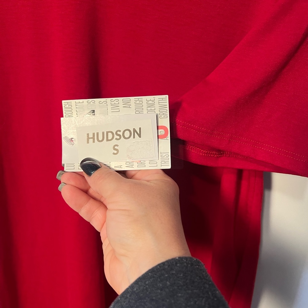 NWT, Small solid Red Hudson